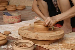 Preserving the Heritage: The Ancient Clay Pot Village of Tru Son - image 4