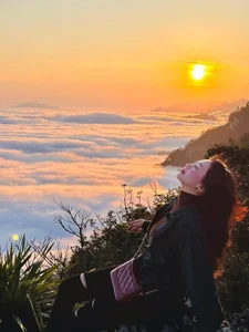 Chasing Clouds and Sunrises at Pa Phach Peak in Moc Chau: Travel Guide - image 7