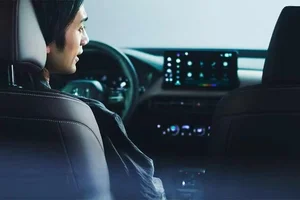 Detailed Look at the 2026 Honda ZR-V e:HEV Hybrid SUV - image 3