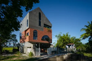 Innovative Flood-Resistant Architecture in Da Nang: The 'Open Bottom' Rural Sanctuary by Hinzstudio - image 5