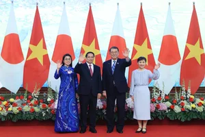 Official Welcome Ceremony for the Prime Minister of Japan in Vietnam - image 1