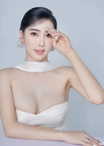 Who is Trinh Thanh Hong Miss Vietnam World 2022 Profile - image 5