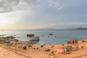 Son Hai Fishing Village: A Pristine Coastal Escape Between Mountains and Sea - image 12