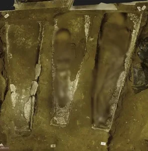 Basement Renovation Unearths Ancient Roman Tombs - image 0