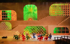 Viet Nam Bach Nghe: A Theatrical Tribute to Traditional Craft Villages - image 1