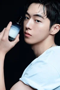 Dior’s Strategy with Asian Ambassadors: Analyzing the Thuy Tien Controversy and Brand Management - image 4