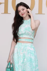 Dior’s Strategy with Asian Ambassadors: Analyzing the Thuy Tien Controversy and Brand Management - image 6