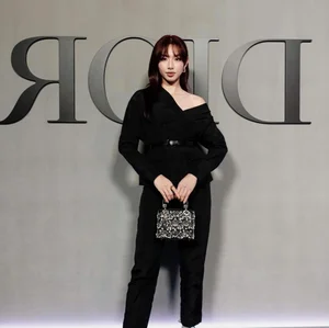 Dior’s Strategy with Asian Ambassadors: Analyzing the Thuy Tien Controversy and Brand Management - image 8