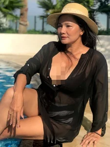 Actress Kieu Trinh Confidently Flaunts Her Curves in Bikini at Age 50 - image 0