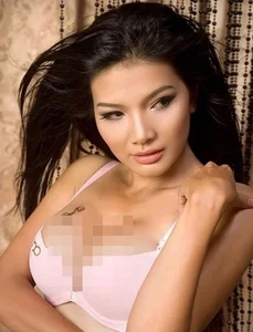 Actress Kieu Trinh Confidently Flaunts Her Curves in Bikini at Age 50 - image 9