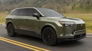 Lexus TZ 2027: The First 3-Row Electric SUV with Legendary V10 Sound - image 14