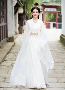 Angie Chiu’s Ageless Beauty: The 71-Year-Old Legend's Simple Secrets - image 2