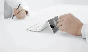 A Close-Up Look at the Revolutionary Ultra-Thin Tri-Fold Smartphone - image 0