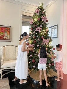Why These Vietnamese Celebrities Choose to Keep Their Kids Private - image 4