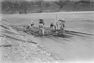 A Journey Through Time: China’s Infrastructure and Workers 100 Years Ago - image 9