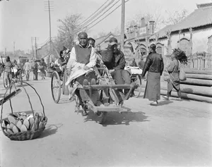 A Journey Through Time: China’s Infrastructure and Workers 100 Years Ago - image 3
