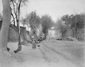 A Journey Through Time: China’s Infrastructure and Workers 100 Years Ago - image 11