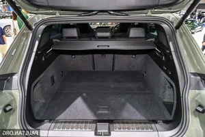 2026 Porsche Cayenne Electric: A 1,156 HP Masterpiece Debuts in Thailand - image 3