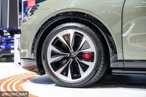 2026 Porsche Cayenne Electric: A 1,156 HP Masterpiece Debuts in Thailand - image 4