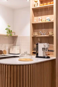 Iris Garden Apartment: 103m2 of Japanese-Inspired Minimalist Decor - image 25