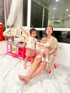 How Vietnamese Celebrities Celebrated New Year’s Eve: Glitz, Glamour, and Intimate Moments - image 7