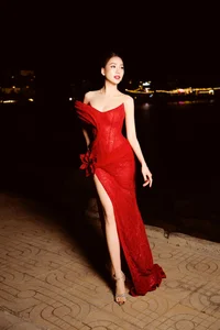 Bui Quynh Hoa Radiates Elegance as Judge for Mister Tourism World 2025 Competition - image 6