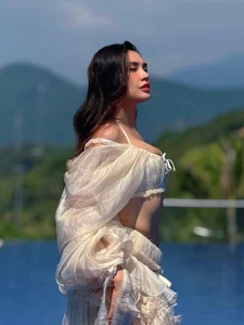 Supermodel Vo Hoang Yen Inspires with Postpartum Bikini Photoshoot - image 3