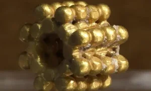 Boy Unexpectedly Unearths a Rare 3,000-Year-Old Golden Bead - image 3
