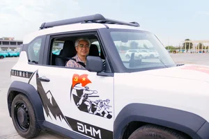 Nearly 400 VinFast Electric Vehicles Form Giant Green Vietnam Message - image 3