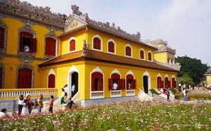 Kien Trung Palace Restored: Discover Hue’s Imperial Architecture and Royal Heritage in Vietnam - image 6