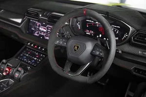 Lamborghini Urus SE Performante: The Ultimate 810 PS Hybrid Super SUV - image 3
