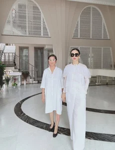 The Beauty Queen Mother Living in a 1,000m2 Luxury Castle - image 1