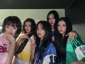 K-Pop Headlines: BTS Sets Records While Lisa BlackPink and NewJeans Spark Viral Trends - image 11