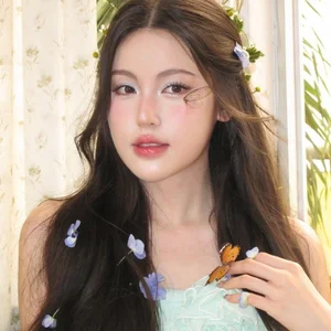 Unveiling the Family Background of Rapper HIEUTHUHAI's Girlfriend - image 1
