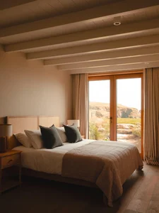 Stunning Cornwall Vacation Home Features Panoramic Ocean Views for Surfers - image 36