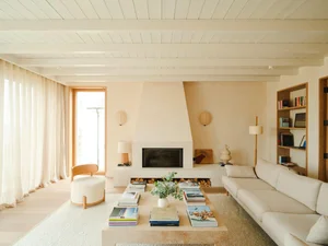 Stunning Cornwall Vacation Home Features Panoramic Ocean Views for Surfers - image 38