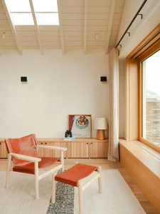 Stunning Cornwall Vacation Home Features Panoramic Ocean Views for Surfers - image 27