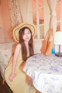 Artistic Elegance with Pei Tong Xue in YiTuYu Art Language Vol.5195: A Stunning Collection - image 1