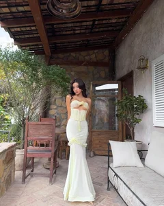 Huyen 2k4 Turns Heads with Bold and Daring Underboob Fashion Trend - image 4