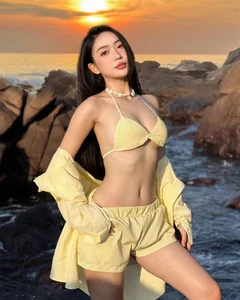 Stunning Bikini Photos of Nghe An Model Turn Up the Summer Heat - image 4