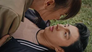 Accidental Kiss Sparks Romance in Vietnamese Drama 'Di Ve Mien Co Nang' - image 5