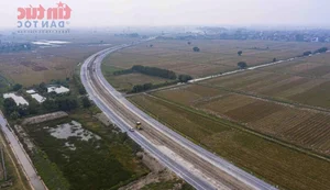 Vietnam's North-South Expressway: 1,206 Kilometers of Progress - image 5