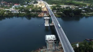 Vietnam's North-South Expressway: 1,206 Kilometers of Progress - image 2
