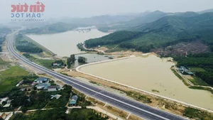 Vietnam's North-South Expressway: 1,206 Kilometers of Progress - image 6