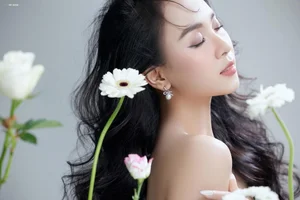 Vietnamese TV Host Captivates with Her Stunning Off-Screen Style Transformation - image 2