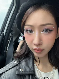 V-Pop Star Min’s New Look: Fans React to the Singer’s Surprising Visual Transformation - image 0