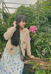 Le Phuong Elegant Style and Gentle Beauty in Affordable Fashion - image 3