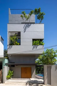 Urban Oasis: A Green Townhouse That Feels Like a Resort - image 8