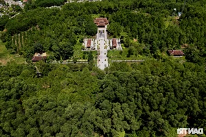 Mysterious Artifacts Discovered Inside the Hidden Forest Villa of Central Vietnam’s Lord - image 6
