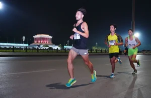 Veteran Runner Nguyen Van Lai Smashes Personal Best in 42km Marathon - image 2